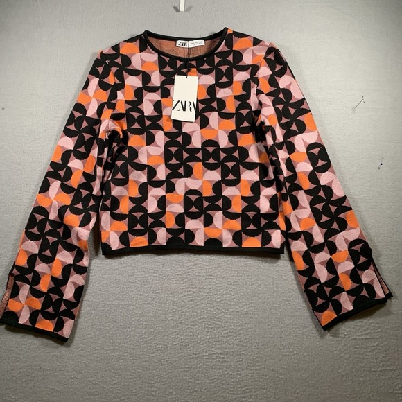 Zara Sweaters - NWT Zara Geometric Jacquard Sweater Size S